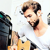 zachcpatton:  iwannabebad:  Can I somehow wake up as him tomorrow?    Can I somehow