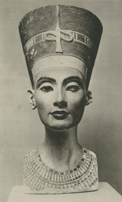 soulmusicandcinema:  Nefertiti 