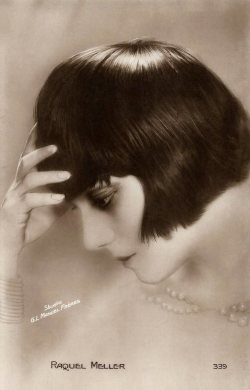 mudwerks: Raquel Meller French postcard by Editions Cinémagazine, no. 339. Photo: Studio G.L. Manuel Frères.   Spanish actress, singer, and diva Raquel Meller acted mainly in French silent films. She was already a highly popular singer before debuting
