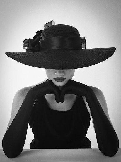 avalon010: black
