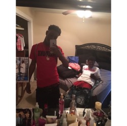 bros-r-freaks:  Looking For Brothers , Twins , Cousins Etc   If You Know Any And Wanna See Them Baited Together KIK Me ; BrotherRfreaks