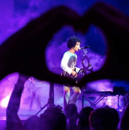 micdotcom:  micdotcom:   Stunning photos capture Prince’s inspiring “Rally 4
