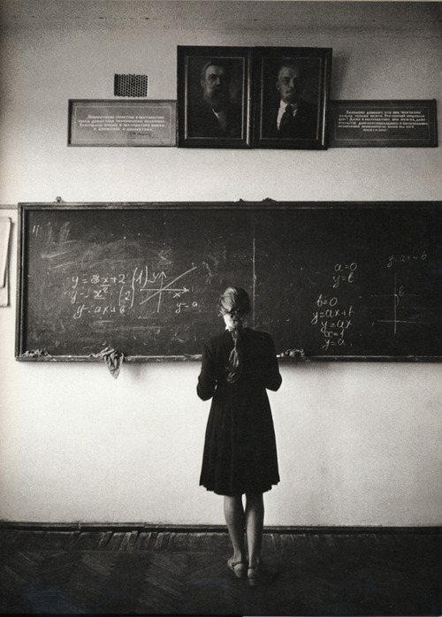 last-picture-show:  Eve Arnold, Schoolgirl in Kuban, 1965