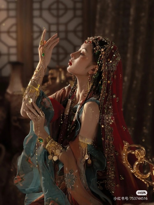 Fantasy Fashion Inspired By Various Historical Fashion In Tang Dyansty (arabian, Central Asia, Hanfu,
