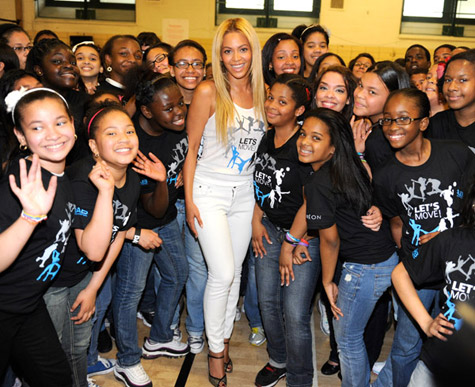 BEYONCÉ HELPS RAISE OVER $82,000 FOR FLINT VICTIMS