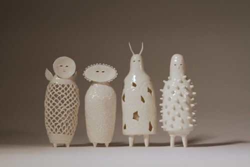 unsubconscious:Ceramic figures by Sophie Woodrow
