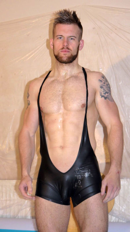 theottersdungeon:  No sense washing your cum off a used sub, let it stay there a while so he learns his place. 