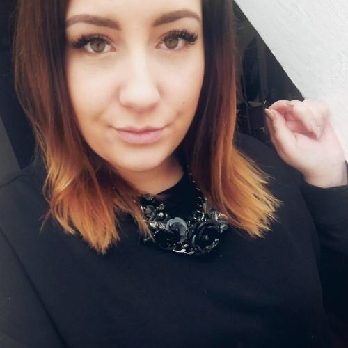 deutsche-amateurschlampen:Die schüchterne Ramona (27, Zahnarzthelferin) aus Essen.