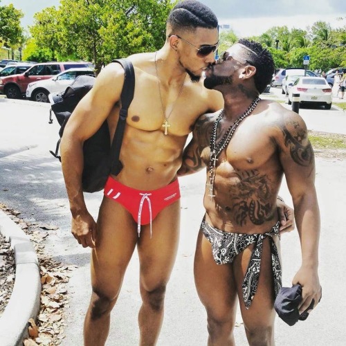 Sex bahamianboisworld:  Black love 😘😍😍😍😍 pictures