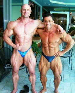 worldbodybuilders:  Marius Dohne and Fernando Sardinha.