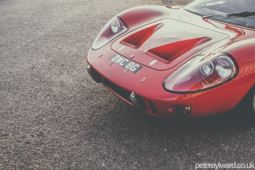 Goodwood Revival 2014 / photography by Peter Aylward.(via Goodwood Revival 2014)More cars here.