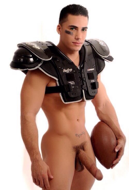 racock:  Perfect stud Topher DiMaggio. For more hot pics and videos follow: racock.tumblr.com 