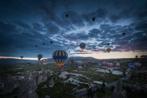 renamonkalou:  Hot air ballons  ©  Veselin porn pictures