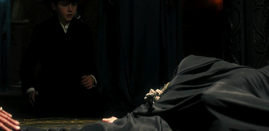 086d17a59e125b5594c0024821d4aba35bd7a7b7.gifv