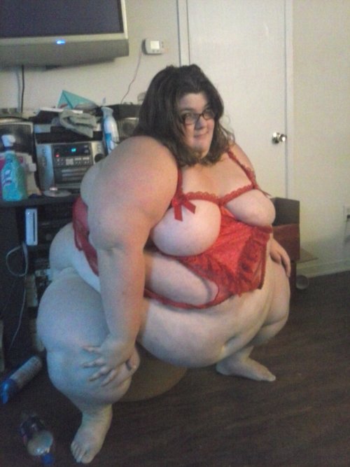 mortadelino: hewholusts: ssbbwguy: texan4ssbbw: superbulk:  ssbbwnut:  missgg4u:  oops it doesnt fit