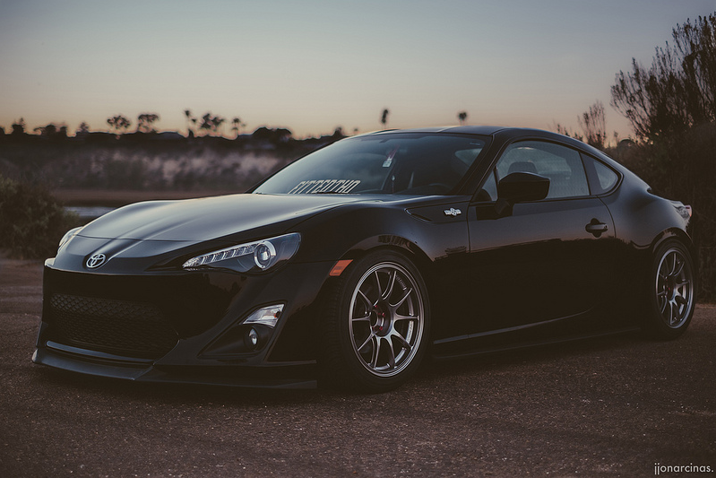Тойота gt 86 черная