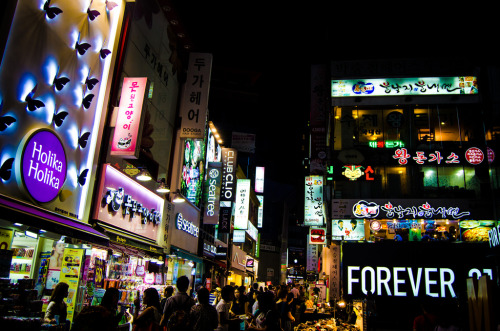 Myeongdong lights by lcayolap