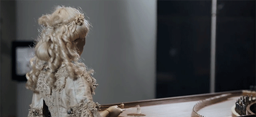 chalabrun:David Roentgen’s Automaton of Queen Marie Antoinette, The Dulcimer Player