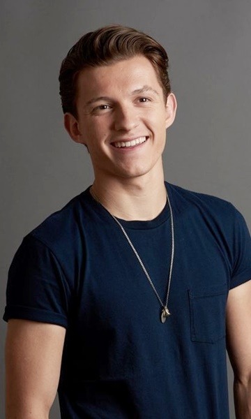 boys-do-luke:  🔞 Tom Holland 🔞Site: http://boysdoluke.blogspot.com.brTwitter: