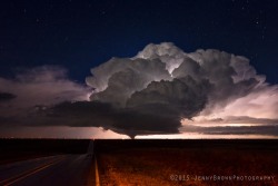 sixpenceee:  A texas panhandle tornado lit
