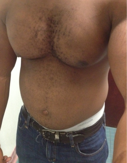 illuminotti:  metalqueerrising:  Tits  Yess thickness!! 