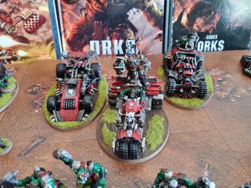 Here is my (currently) finished, painted and based Ork collection!I started collecting an Ork army 