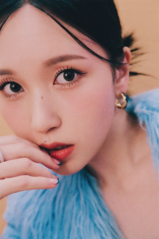 TWICE BETWEEN 1&2 Archive Ver. Scan