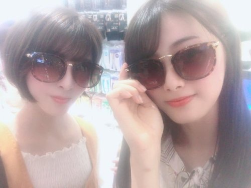 菅原りこさんのツイート: やっと会えたよ〜3人で 真帆も玲奈も元気で、笑顔がキラキラでかわいかった☺️ 2人に会えてまたたくさんパワーをもらったよ✌️✌️ t.co/df0ye5CEf