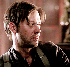 enalgunlugar:Well, what about you, William? What do you dream of?