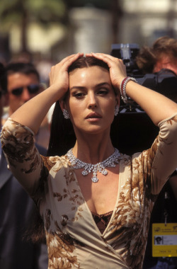 la-bellucci:    Monica Bellucci Cannes 1997