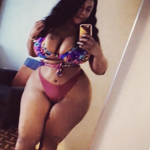 Damn! Sexy! @dopelikemspope #thickwoman #lovely #thicker #allthatass #curvygirl #bbwlove #bbwgram #a