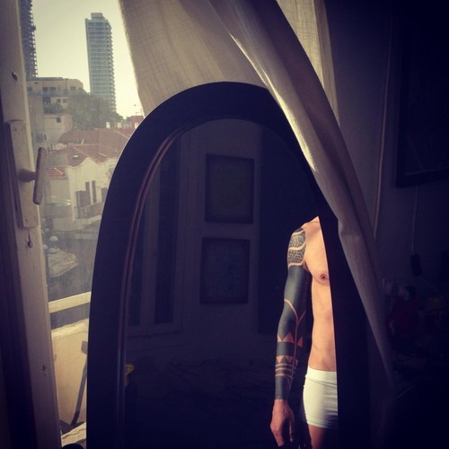 littlejesseryan:  br0therh00d-0f-wolfx:  Done by Ari Akkerman.  I need more tattoos.