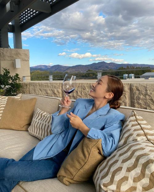 jessica.syj: Matching the color of the sky☁️