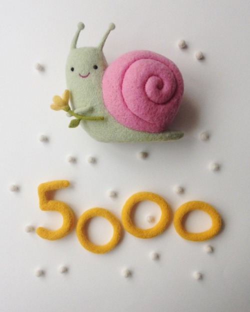 The number of subscribers is 5000!!! ✨✨ Thank you all! Our new toy - amazing snail #sculpture #wools