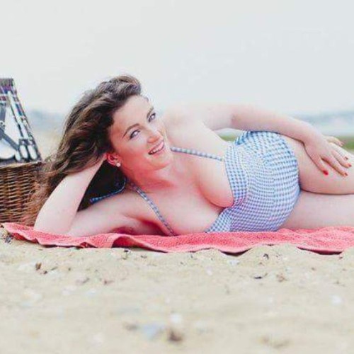 Sorting out my portfolio, and seeing this makes me long for summer :( !!! #summer #pinup #pinupgram 