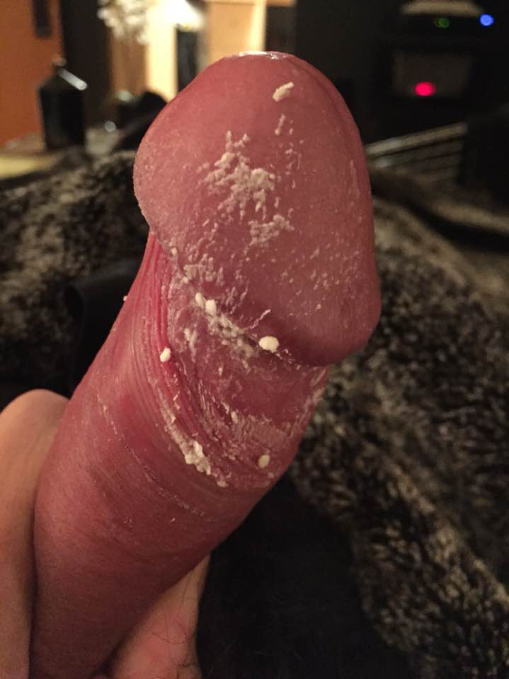 amorevoleme:foreskinsmell:6 more delicious pics from that bi guy :-) , kik him @