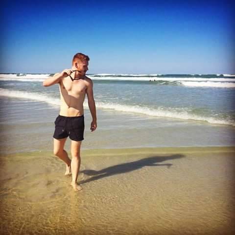 narored75:  At the beach!