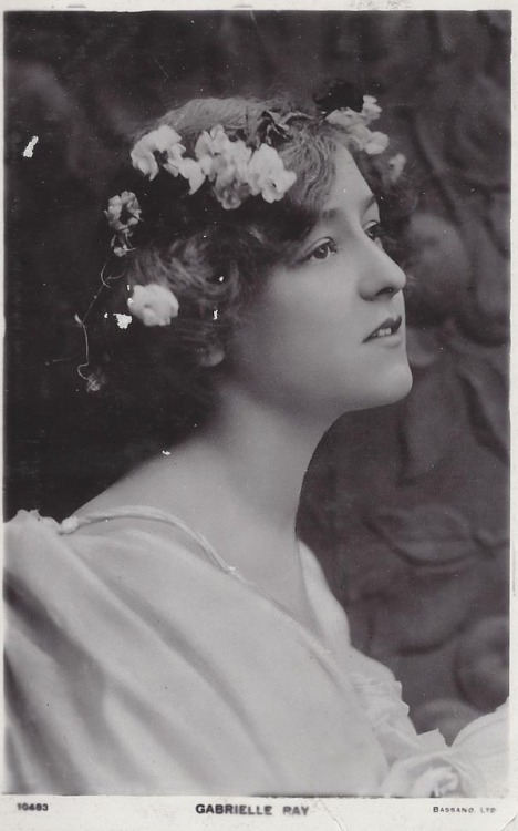 Gabrielle Ray (28 April 1883 - 21 May 1973), was an English stage actress, dancer and singer, best k