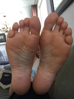 Feet, Soles, Ass, And Toes Of Hot Women.