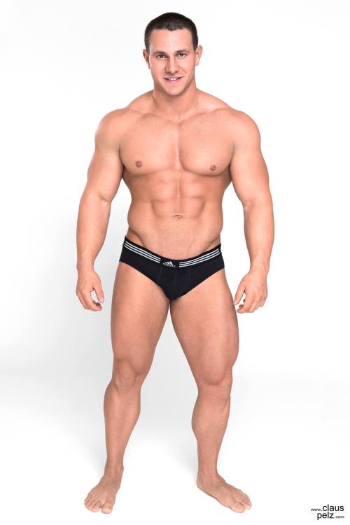 cdnlifter27:  Todd Morgan Photos: Claus Pelz