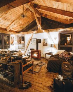 wild-cabins:  Bennett Young