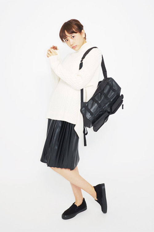 yoimachi:  Weekly 写真館 - .st｜ドットエスティ 松井愛莉 