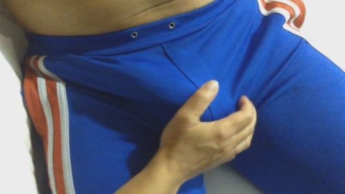 Girlfriend Squeezing My Bulge after Workout