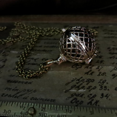 Orrery LocketI wasn&rsquo;t sure why I bought the ball locket from one of my regular suppliers b