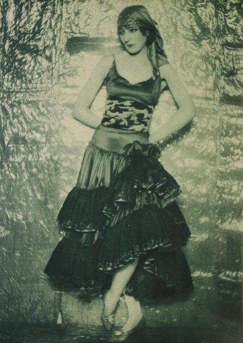 deviatesinc: Ida Rubinstein, 1929 photo by Madame d’Ora