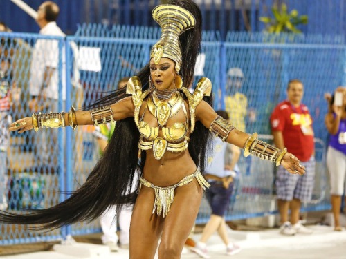 carnivalsfinest:  Cris Vianna as ‘African Queen’ at Brazil’s carnival.