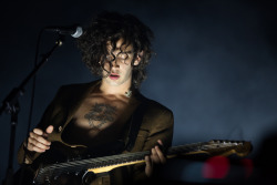 butiwasthere:Matt Healy of the 1975 at Reading Festival. Photo by meInstagram | Tumblr | FB