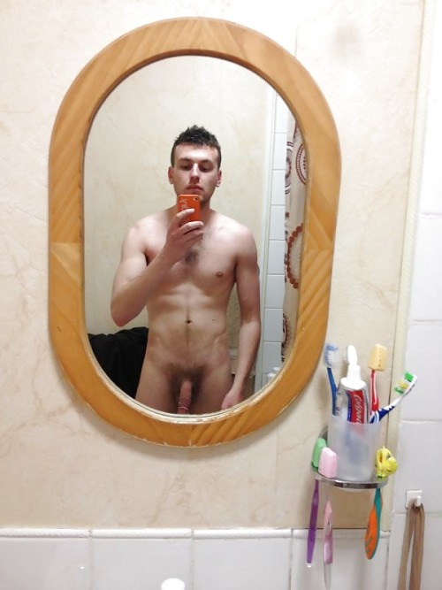 http://hotnekkidboiz.tumblr.com/post/42062043091