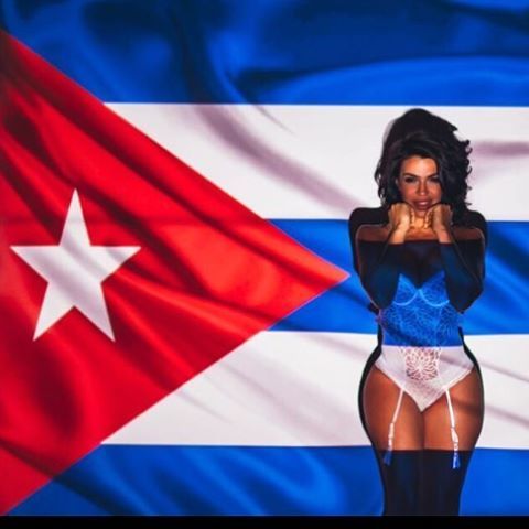 serresnews:  Vida Guerra is a Cuban born glamour model, actress and TV personality