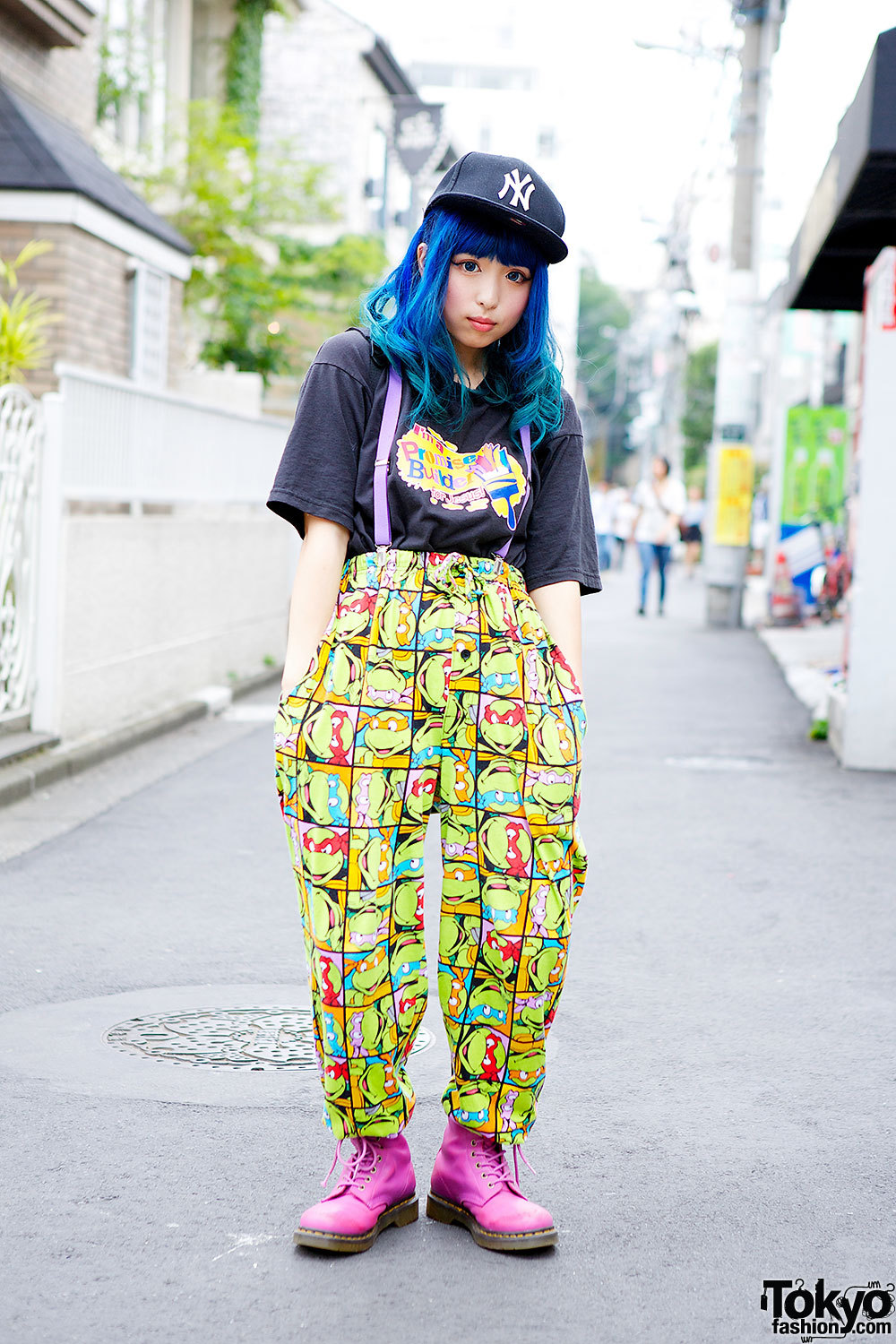 tokyo-fashion:  Karen (she’s been in Kera Magazine a lot lately) on the street